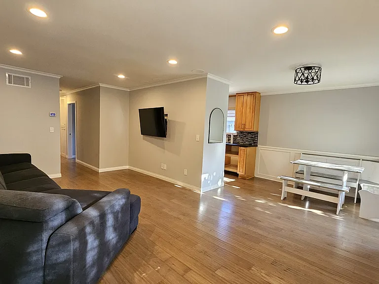 5380 Lake Lindero Dr — Photo 2