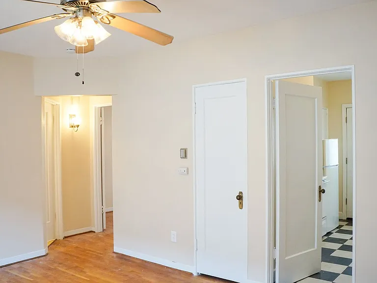 2031 NW Johnson St #2 — Photo 4