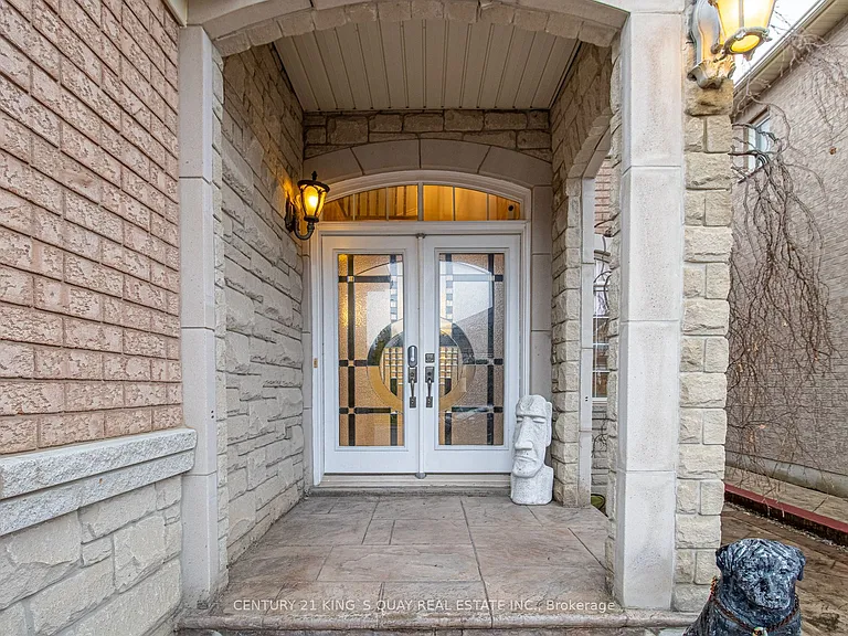 6 Messina Ave — Photo 5