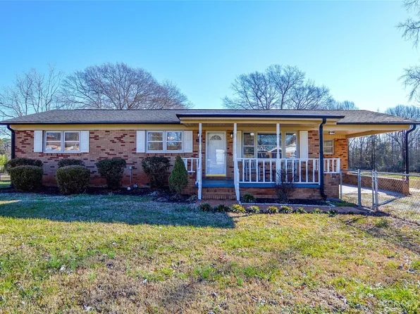 803 S 8th St, Bessemer City, NC 28016