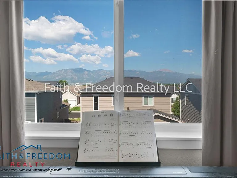 4918 Wolf Moon Dr — Photo 12