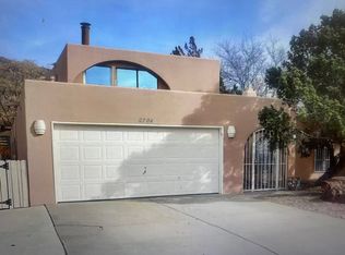 2704 La Charles Dr NE, Albuquerque, NM 87112