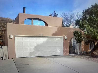 2704 La Charles Dr NE, Albuquerque, NM, 87112