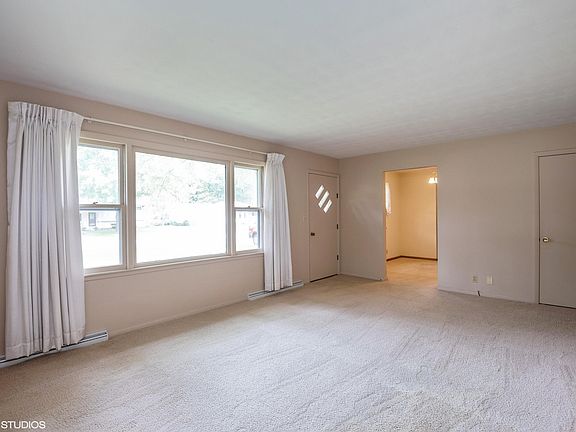 2nd image of 1862 N Donna Dr