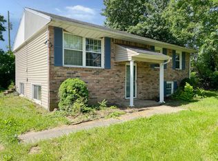 1690 Menelaus Rd, Berea, KY 40403