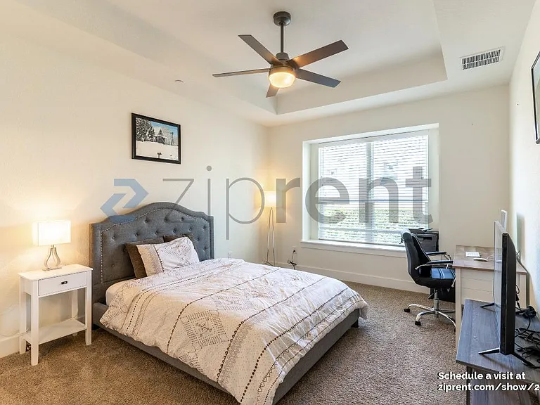 1806 Roseburg Dr — Photo 6
