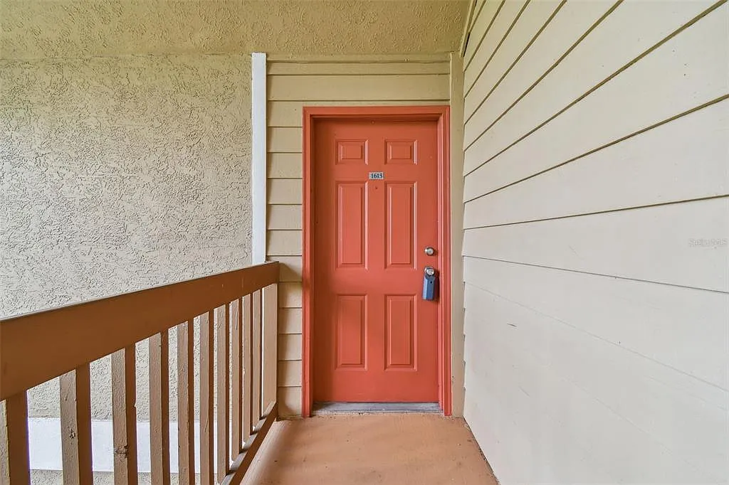 3 bed, 2.0 bath, 1274 sqft, $1,900 — Photo 4