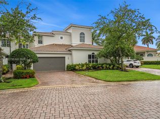 896 Spinnaker Dr W #896, Hollywood, FL 33019