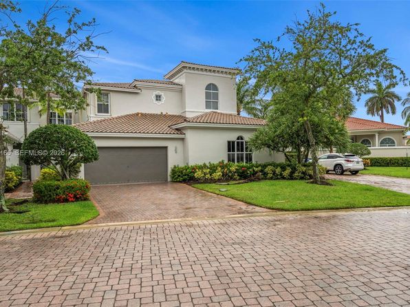 896 Spinnaker Dr W #896