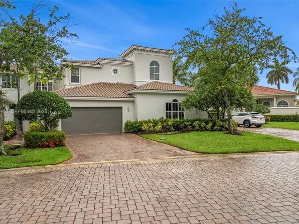 896 Spinnaker Dr W #896, Hollywood, FL 33019