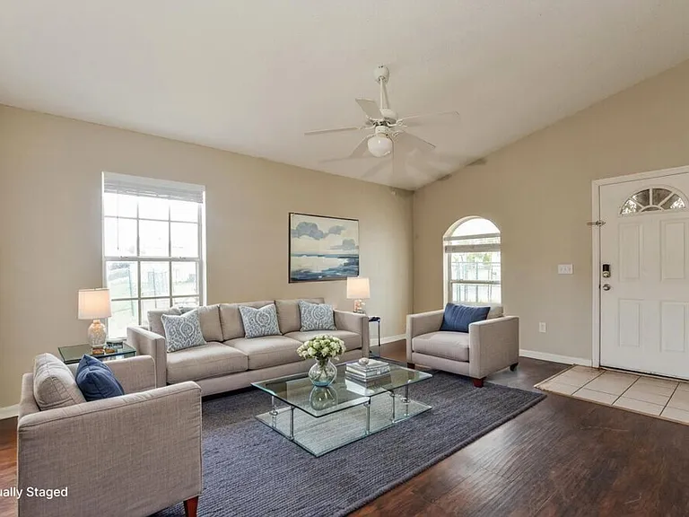 208 Diamond Ridge Blvd — Photo 3
