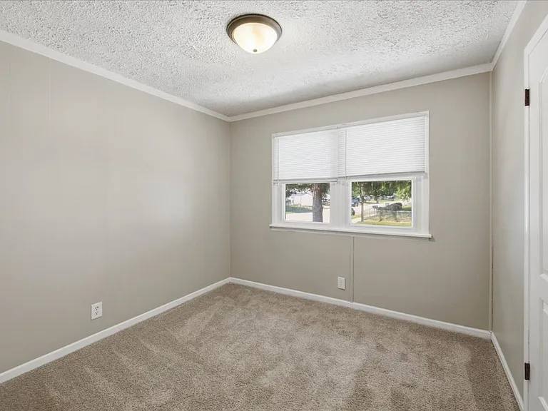 3057 Dawson St — Photo 12