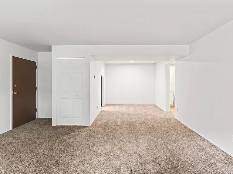 Apple Creek 2BR 2Ba