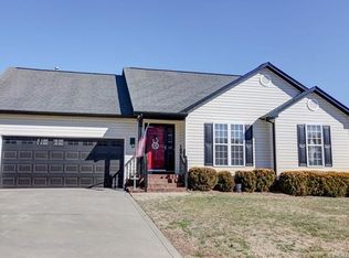 821 Carole Summey Dr, Dallas, NC 28034