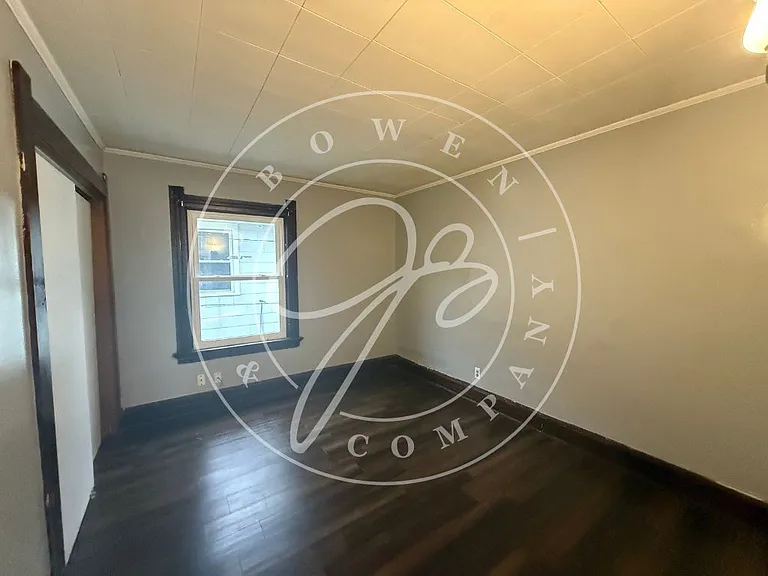 346 Parker Ave — Photo 6
