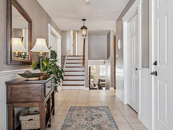 4th image of 734 Willow Rd