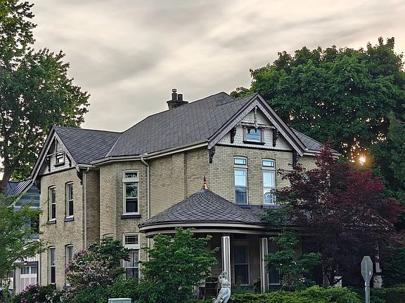 2nd image of 307 Ridout St S
