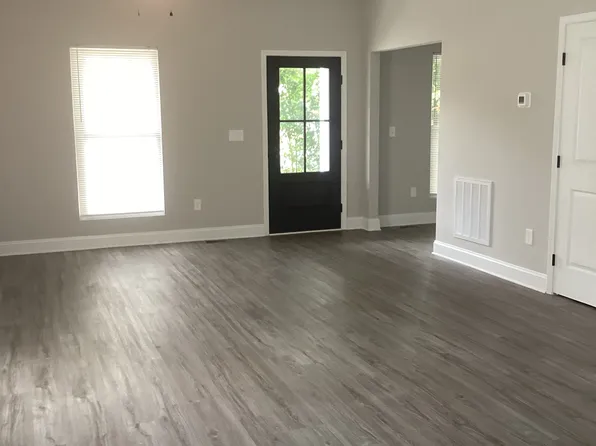 1848 Cedrow Dr, High Point, NC 27260