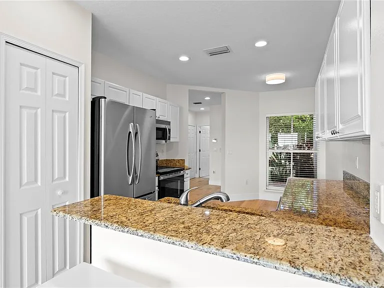 1119 Shipwatch Cir — Photo 17