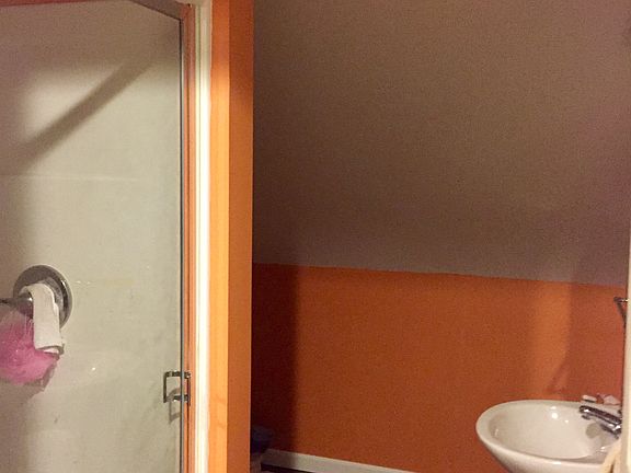upstairs bathroom