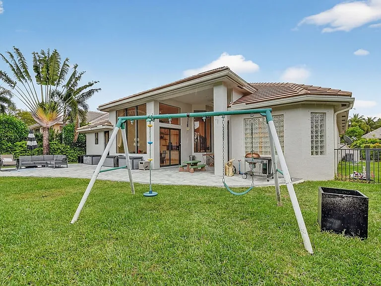 10337 Trianon Pl — Photo 63