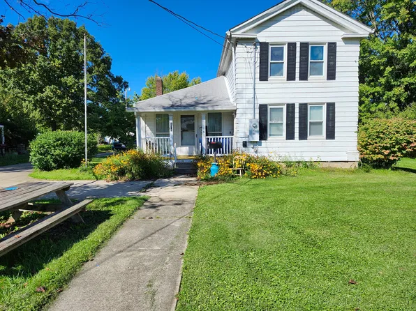 323 E Herrick Ave, Wellington, OH 44090