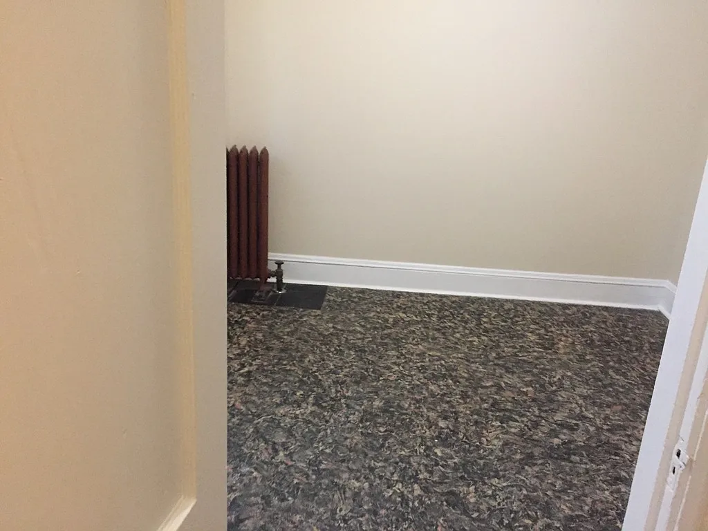 1 bed, 1.0 bath, 450 sqft, $1,200 — Photo 2