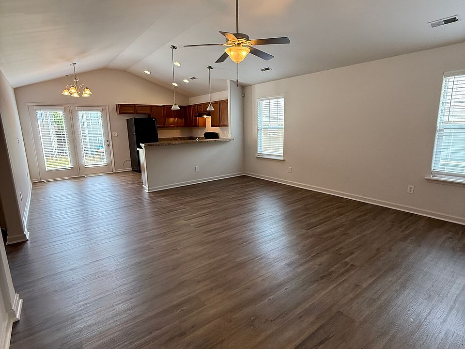 1st image of 244 Old Woolen Mill Ln