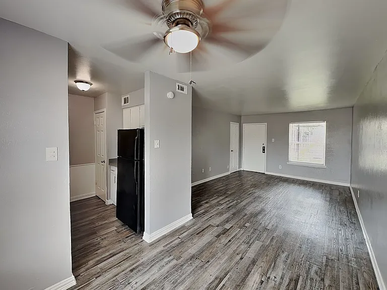 5601 Birchman Ave — Photo 11