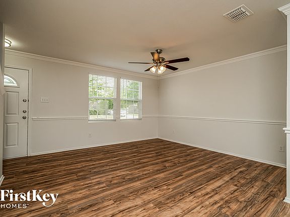 4th image of 901 Wild Prairie Dr