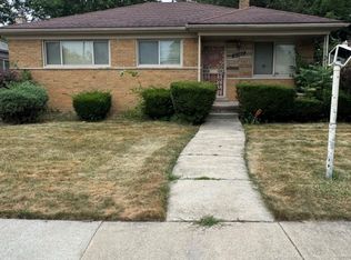 21960 Stratford Ave, Oak Park, MI 48237
