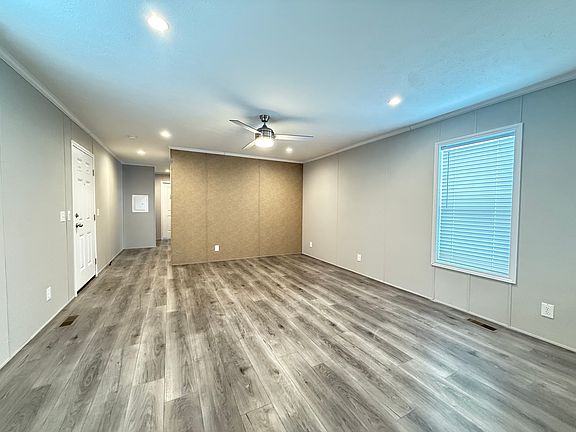 4th image of 52491 Potomac Ct