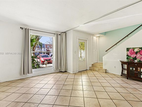 5th image of 13503 NE 23rd Pl