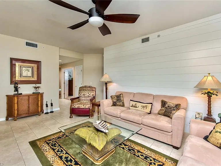2190 Arielle Dr #902 — Photo 4