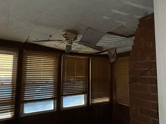 4th image of 1528 W Lawrence Ave