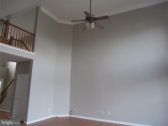 3rd image of 20 Inverness Dr
