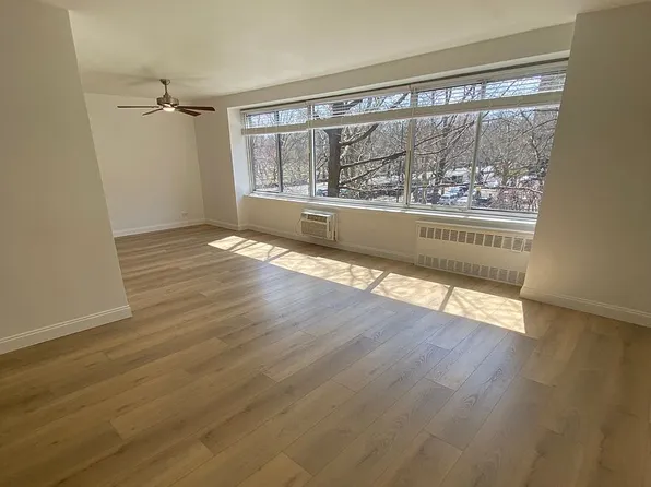 400 Central Park W APT 3Y, New York, NY 10025