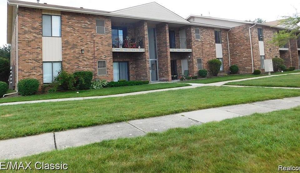 1st image of 15034 Island Dr #61