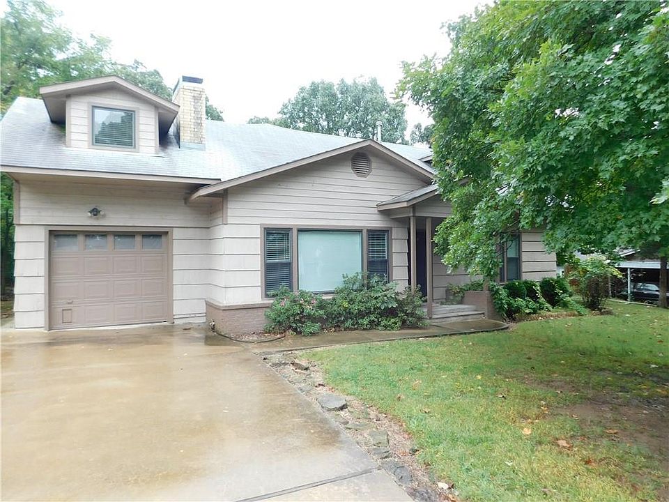 1st image of 1140 N Waneetah Ave