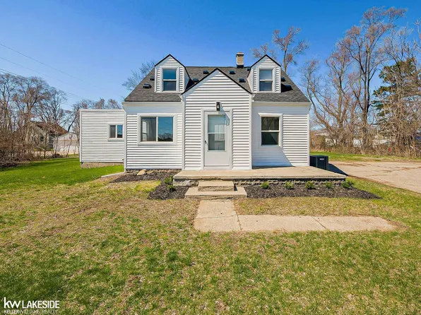47051 Frederick Rd, Shelby Township, MI 48317