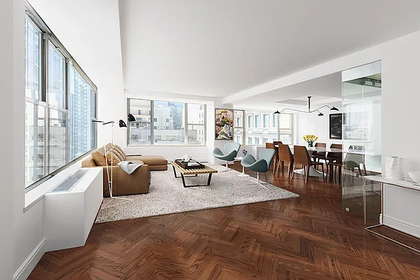 Sold by Nest Seekers International | media 9