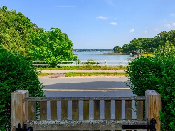 126 Downer Ave, Hingham, MA 02043