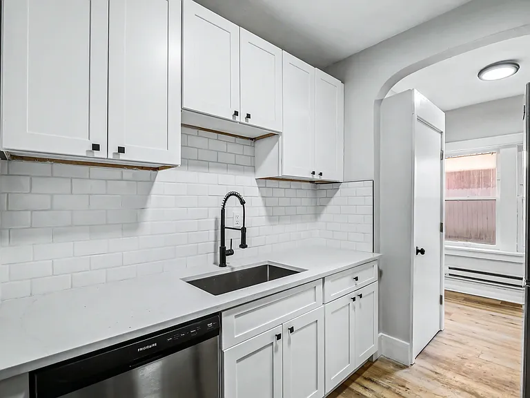 2373 Euclid Heights Blvd #106 — Photo 14