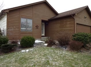 21 Charter Cir, Gates, NY 14606