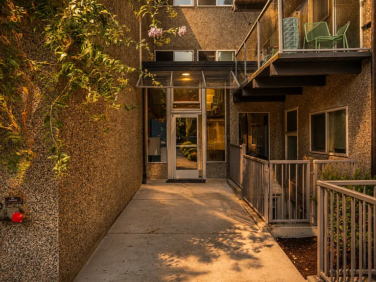 Minor Tower Apartments - Located in Eastlake — Photo 139