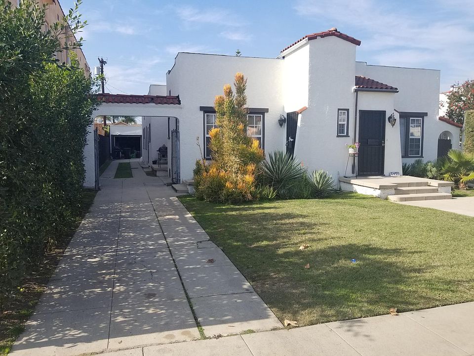 1st image of 2925 10th Ave