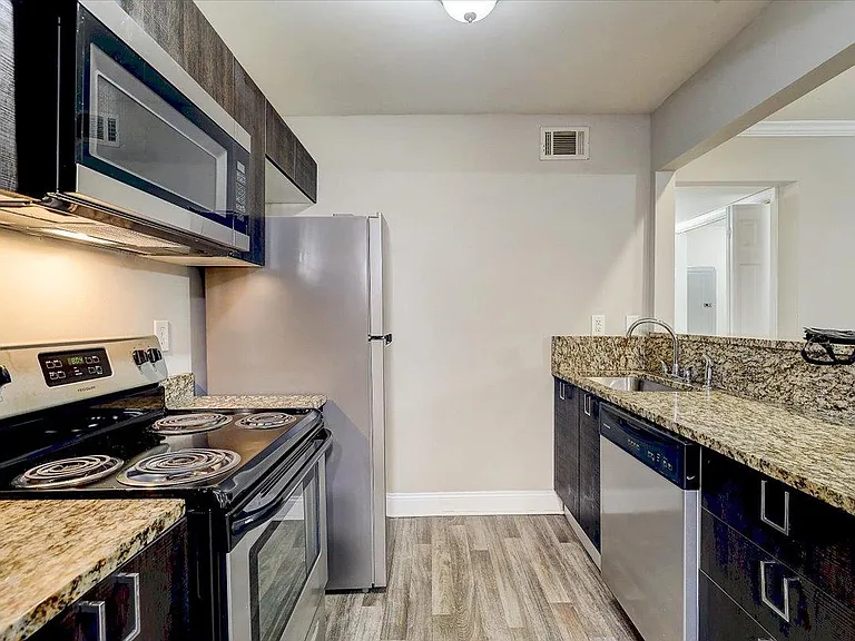 3681 Pavilion Point — Photo 38