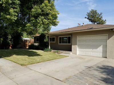 5242 N 3rd St, Fresno, CA, 93710