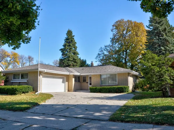4318 South Taylor AVENUE, Milwaukee, WI 53207
