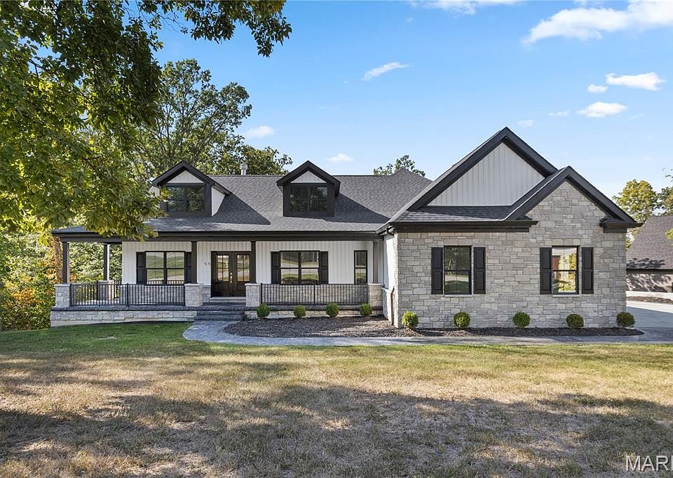 1st image of 55 Lake Bend Dr